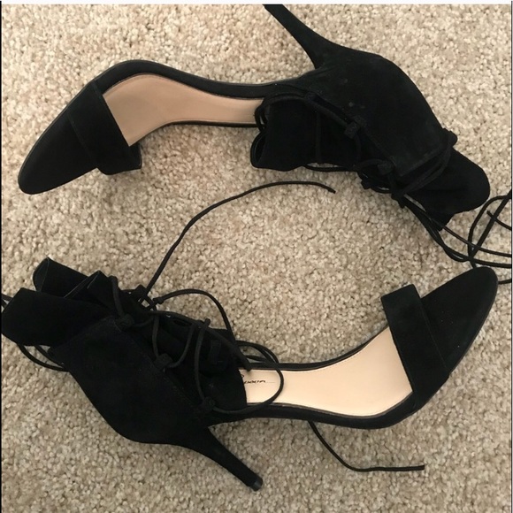 Heels - Picture 2 of 3